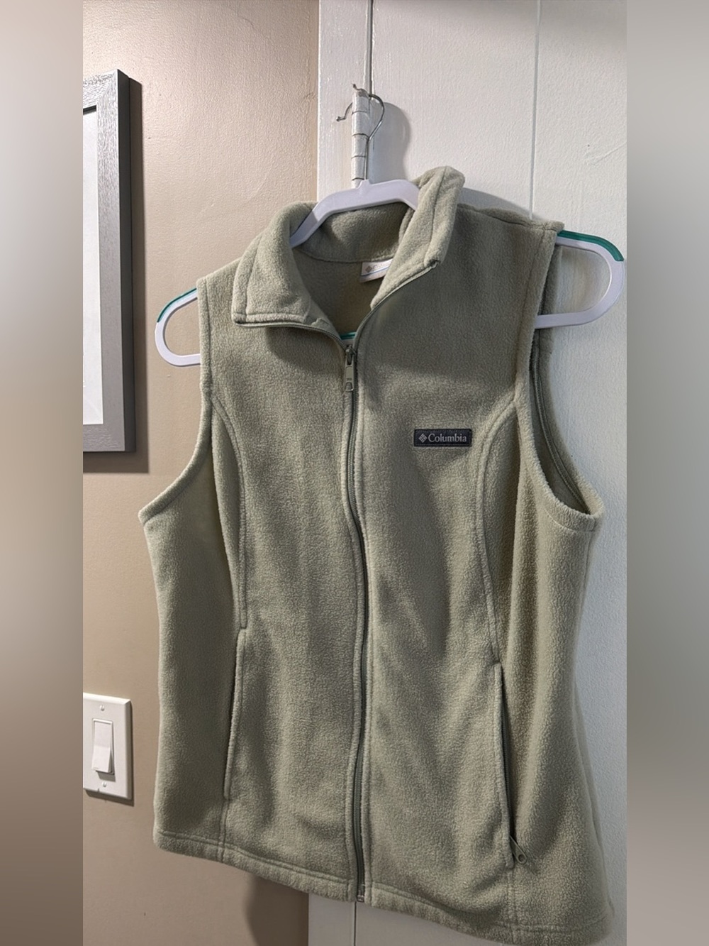 Columbia vest